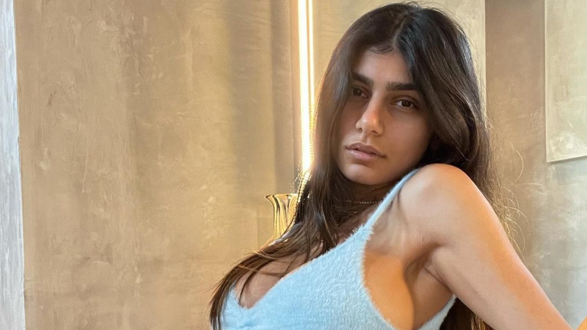 Mia Khalifa la rompe en TikTok hablando en español y tarareando «Dákiti» de  Bad Bunny | Actualidad | LOS40 Chile